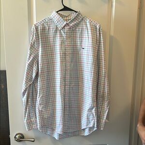 Vineyard Vines White and Red Casual Button Down Shirt